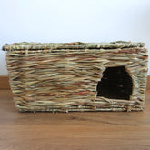 maison en foin pour lapin nain