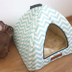 Jolie cabane lapin nain bleue design